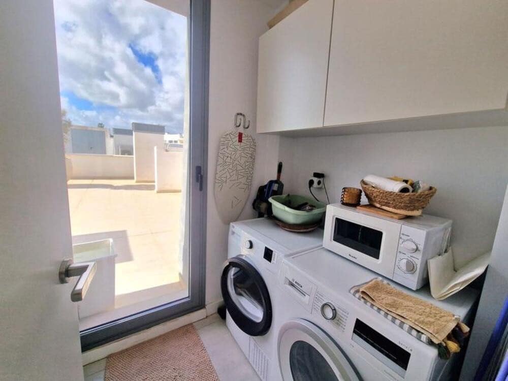 4 bedroom Penthouse for rent in New Golden Mile with pool garage - € 3,900 (Ref: 9627049)