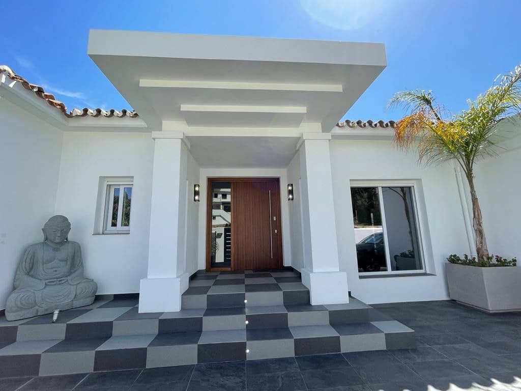 10 sovrum Villa till salu i New Golden Mile med pool garage - 4 200 000 € (Ref: 9627050)
