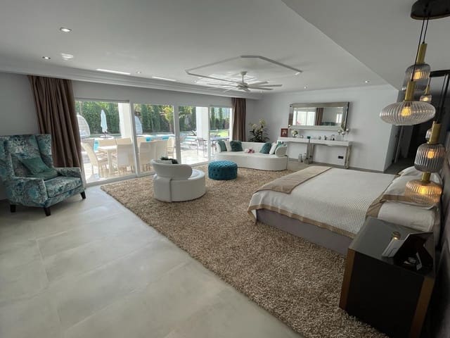 10 sovrum Villa till salu i Nueva Atalaya, Estepona med pool garage - 4 200 000 € (Ref: 9627050)