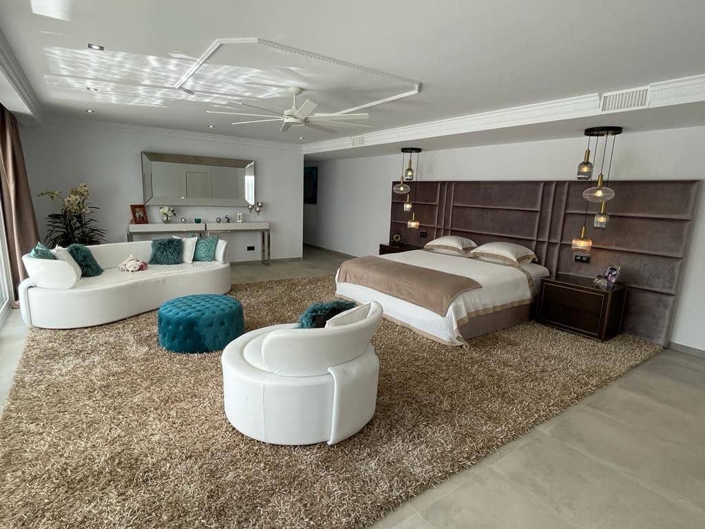 10 sovrum Villa till salu i New Golden Mile med pool garage - 4 200 000 € (Ref: 9627050)
