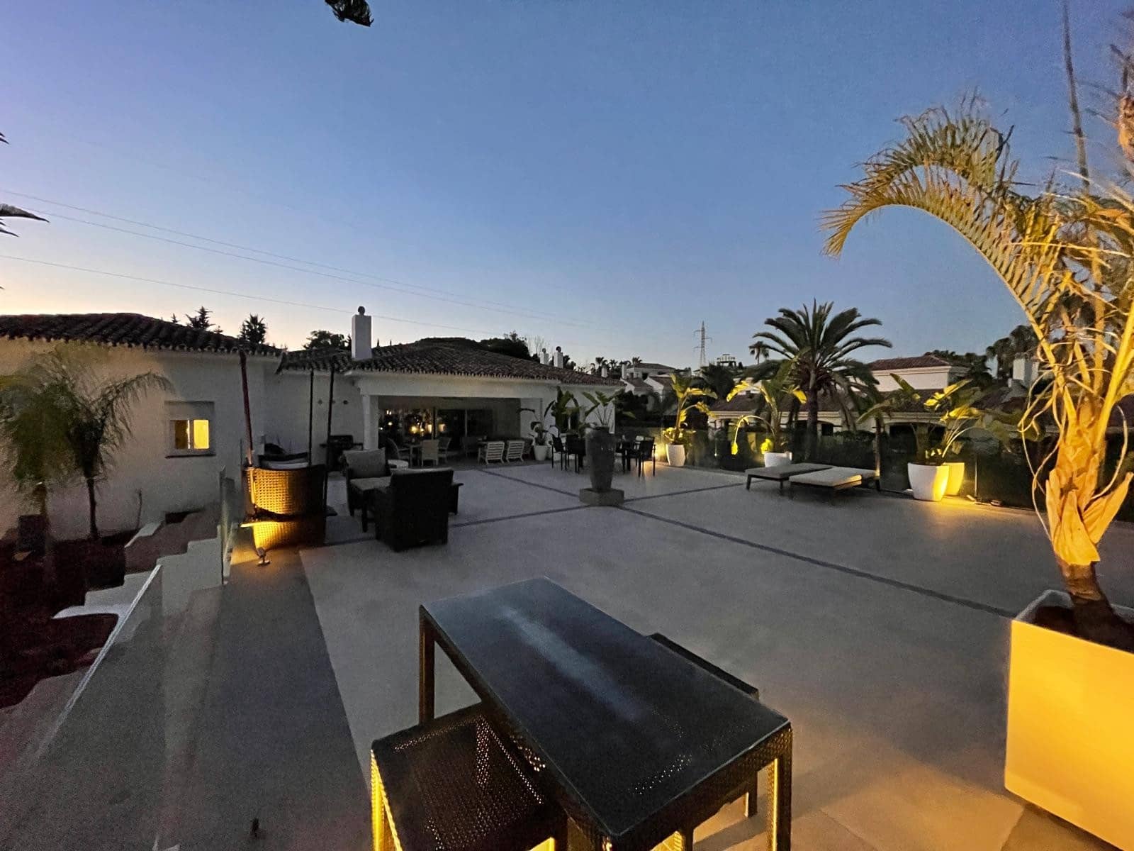 10 sovrum Villa till salu i New Golden Mile med pool garage - 4 200 000 € (Ref: 9627050)