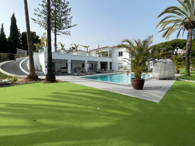 10 sovrum Villa till salu i Nueva Atalaya, Estepona med pool garage - 4 200 000 € (Ref: 9627050)