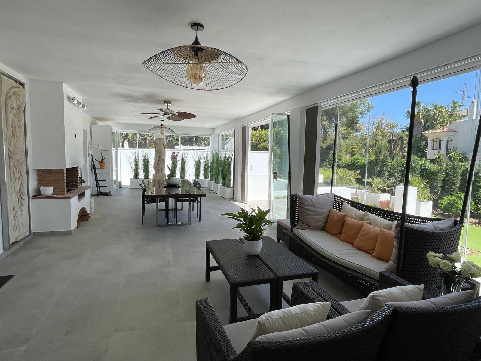 10 sovrum Villa till salu i New Golden Mile med pool garage - 4 200 000 € (Ref: 9627050)