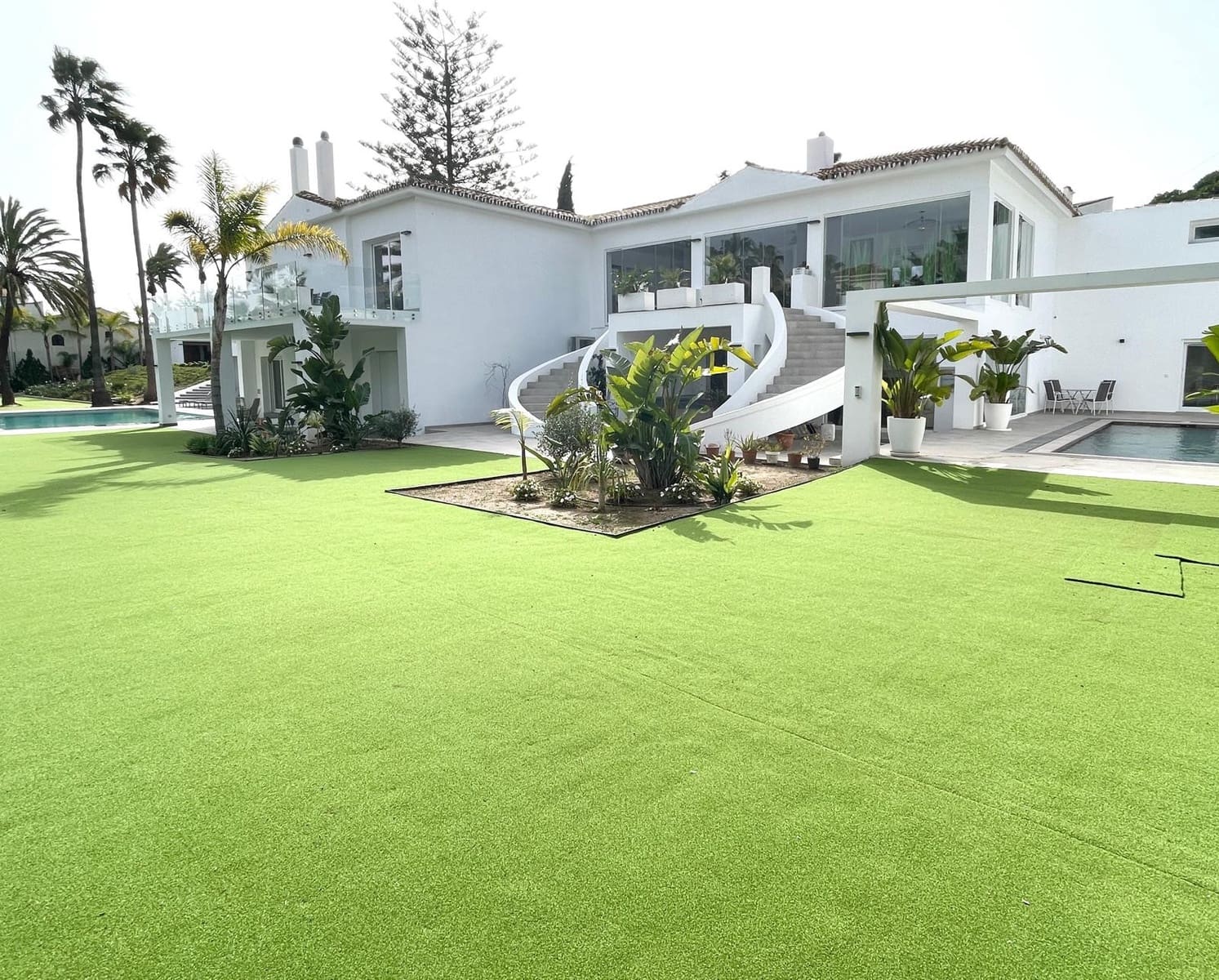 10 sovrum Villa till salu i New Golden Mile med pool garage - 4 200 000 € (Ref: 9627050)