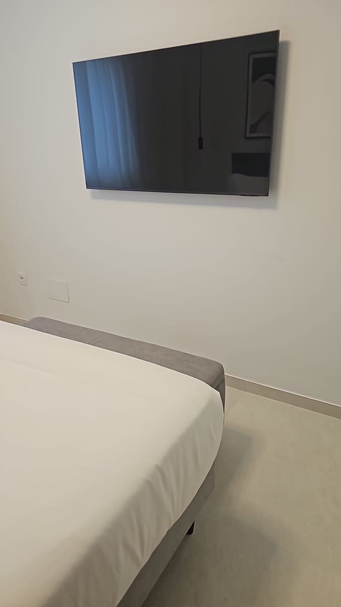 2 soveværelse Lejlighed til leje i Marbella med swimmingpool garage - € 2.500 (Ref: 9629463)