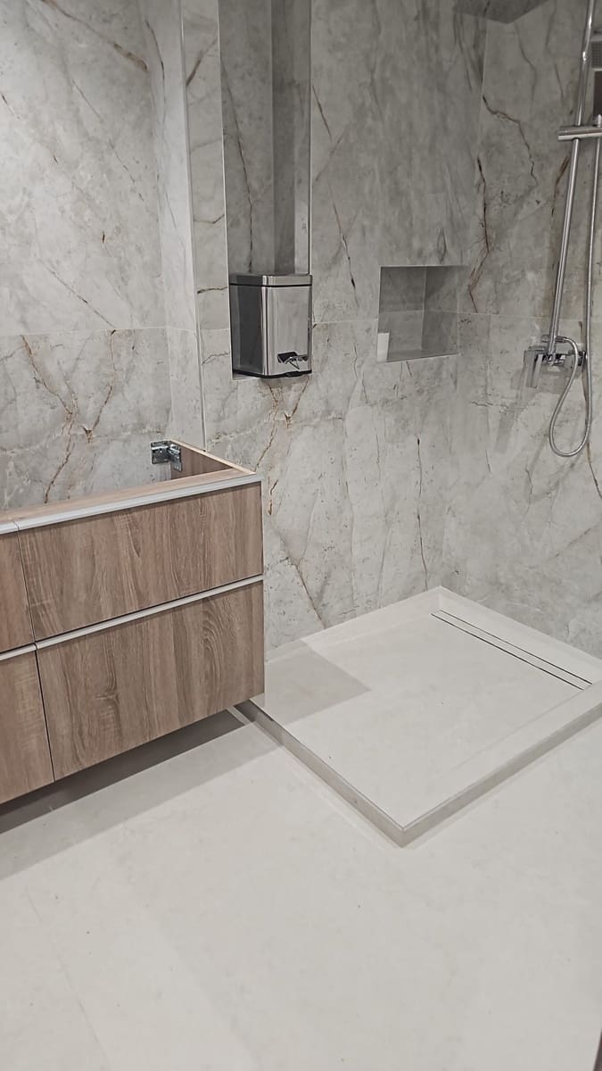 2 soveværelse Lejlighed til leje i Marbella med swimmingpool garage - € 2.500 (Ref: 9629463)