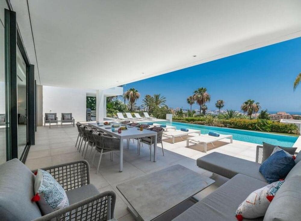 6 quarto Moradia para arrendar em Benahavis - 18 000 € (Ref: 9629465)