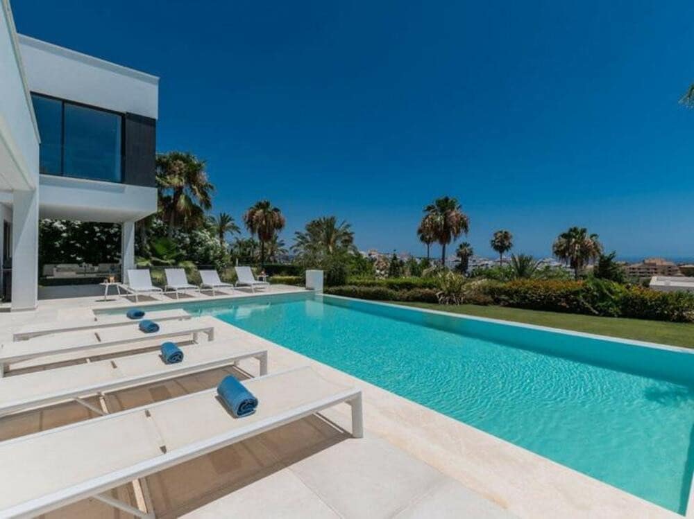 6 quarto Moradia para arrendar em Benahavis - 18 000 € (Ref: 9629465)