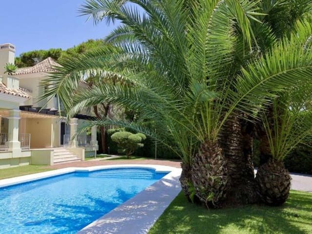 4 soveværelse Villa til leje i Romana Playa, Marbella med swimmingpool garage - € 12.500 (Ref: 9629466)