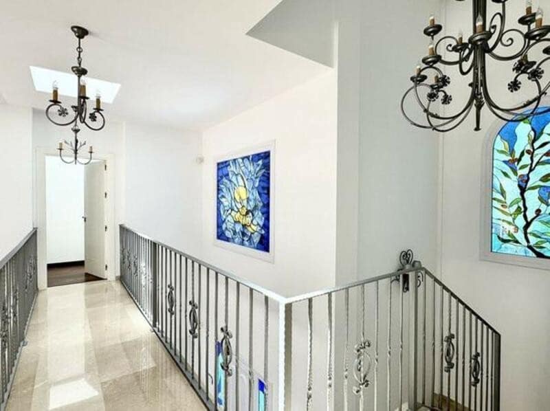 4 soveværelse Villa til leje i Marbella med swimmingpool garage - € 12.500 (Ref: 9629466)