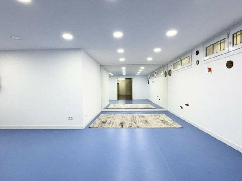 4 soveværelse Villa til leje i Marbella med swimmingpool garage - € 12.500 (Ref: 9629466)