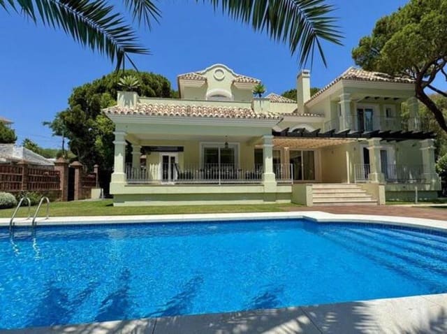 4 soveværelse Villa til leje i Romana Playa, Marbella med swimmingpool garage - € 12.500 (Ref: 9629466)
