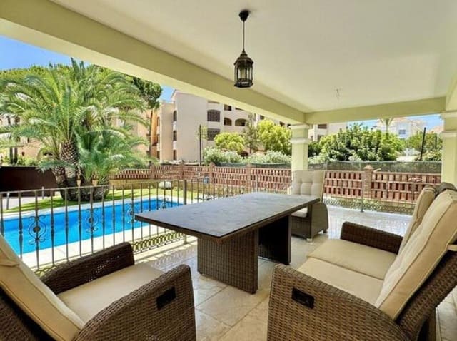 4 soveværelse Villa til leje i Romana Playa, Marbella med swimmingpool garage - € 12.500 (Ref: 9629466)