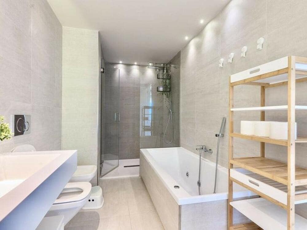 2 sypialnia Apartament do wynajęcia w Marbella z basenem garażem - 4 000 € (Ref: 9629467)