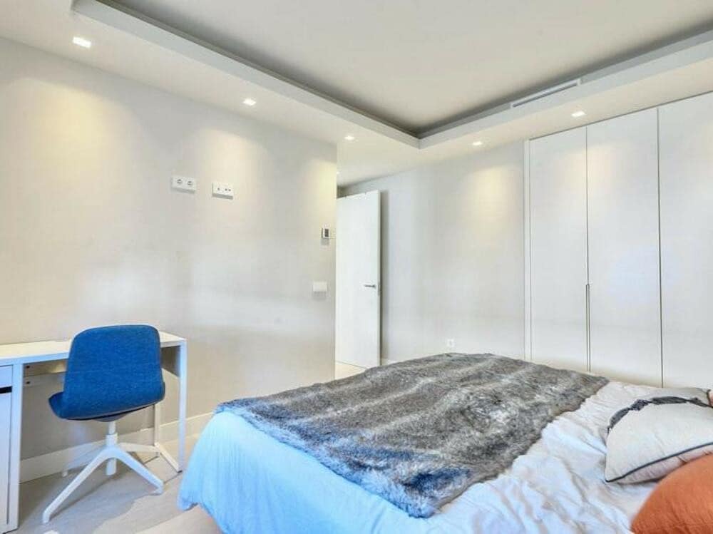 2 sypialnia Apartament do wynajęcia w Marbella z basenem garażem - 4 000 € (Ref: 9629467)