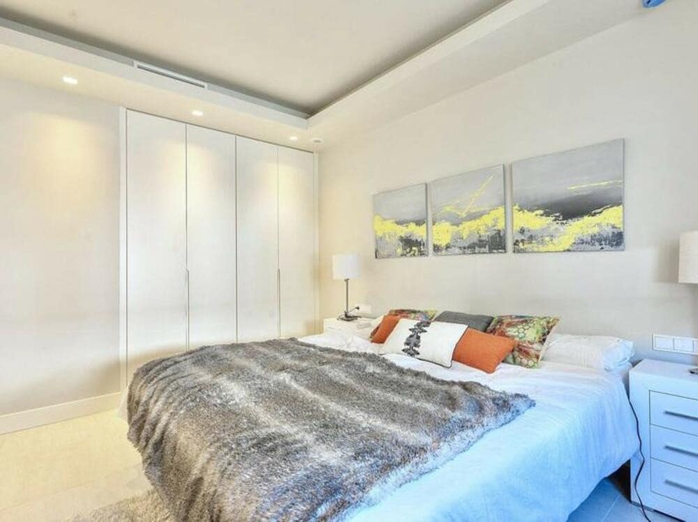 2 sypialnia Apartament do wynajęcia w Marbella z basenem garażem - 4 000 € (Ref: 9629467)