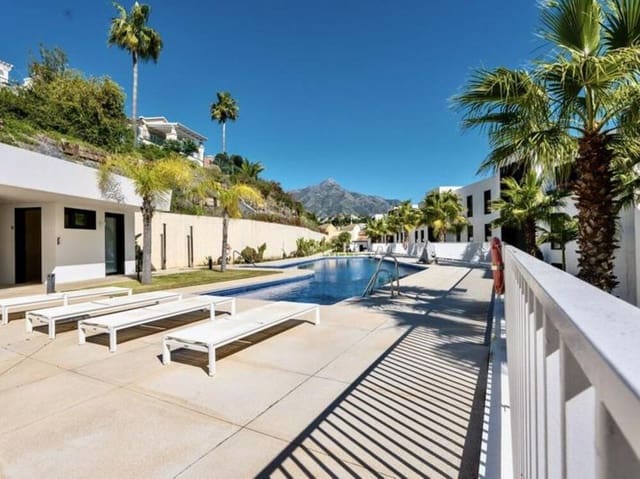 2 sypialnia Apartament do wynajęcia w Los Naranjos, Marbella z basenem garażem - 4 000 € (Ref: 9629467)