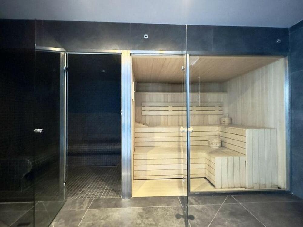 2 sypialnia Apartament do wynajęcia w Marbella z basenem garażem - 4 000 € (Ref: 9629467)