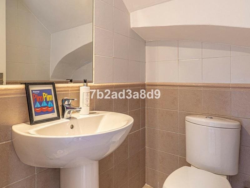 3 bedroom Penthouse for rent in Marbella with pool garage - € 3,700 (Ref: 9633682)