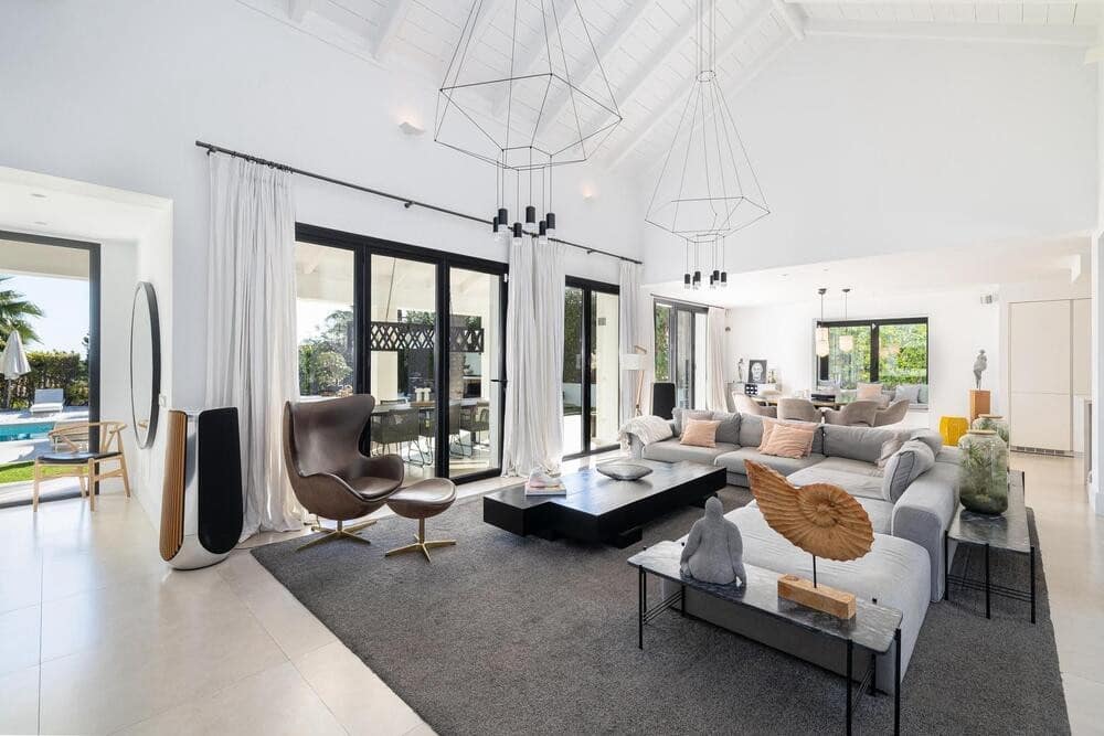 4 slaapkamer Villa te huur in Nueva Andalucia met zwembad garage - € 20.000 (Ref: 9633683)