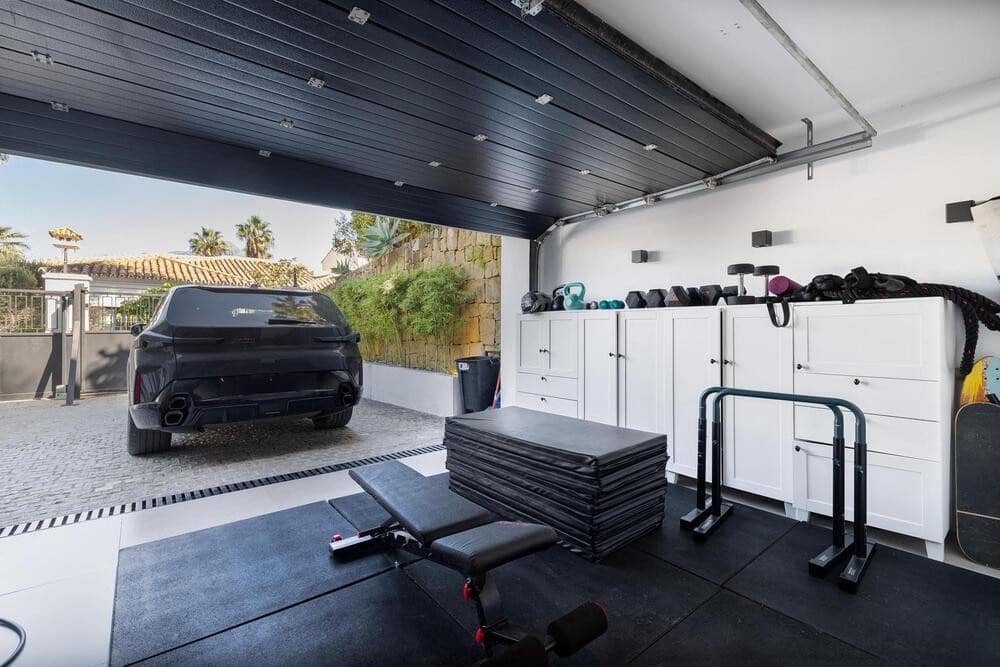 4 slaapkamer Villa te huur in Nueva Andalucia met zwembad garage - € 20.000 (Ref: 9633683)