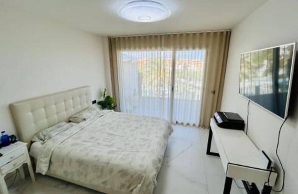 3 bedroom Apartment for rent in San Pedro de Alcantara with pool garage - € 5,000 (Ref: 9633684)