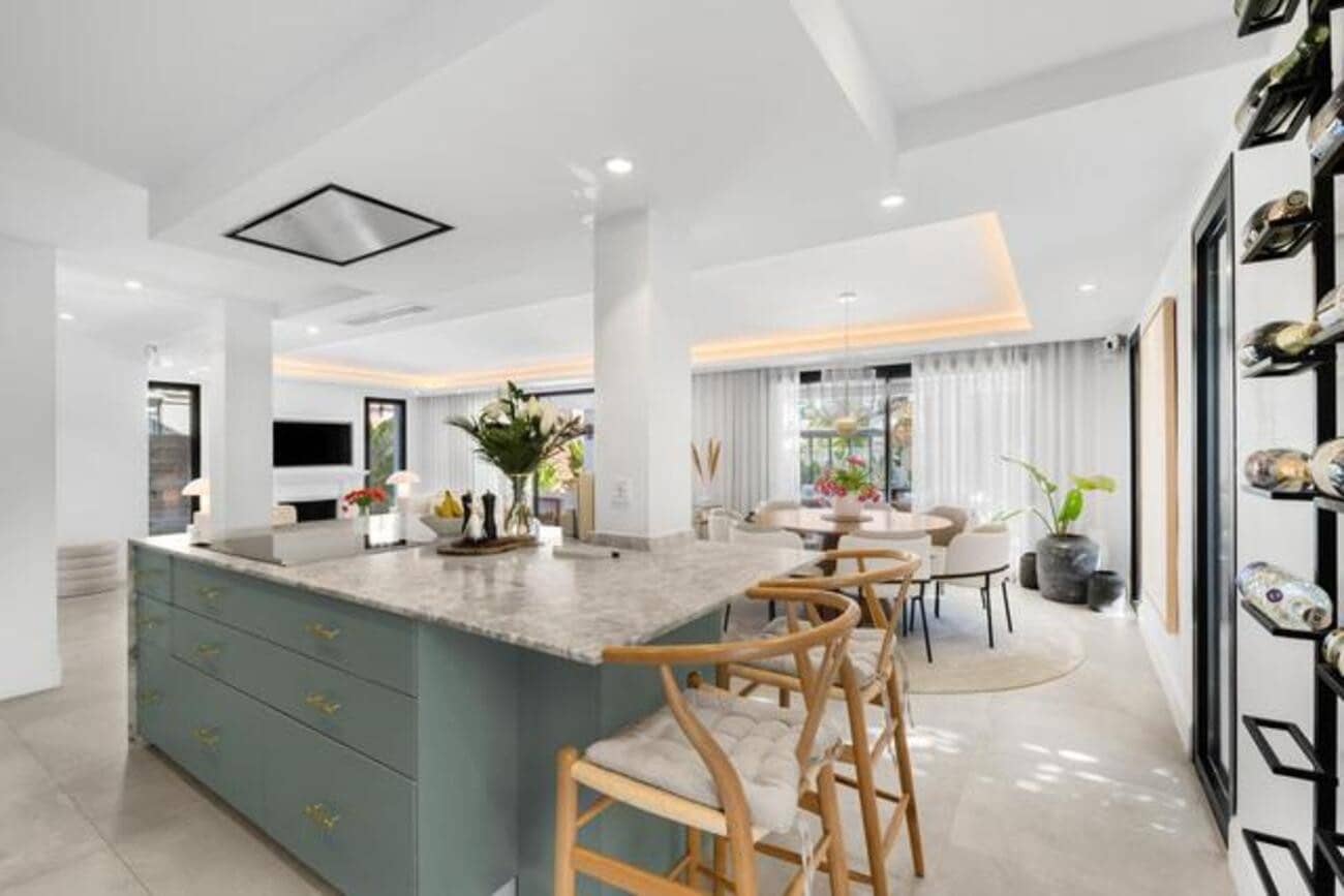 6 soveværelse Villa til leje i Marbella med swimmingpool garage - € 20.000 (Ref: 9633686)
