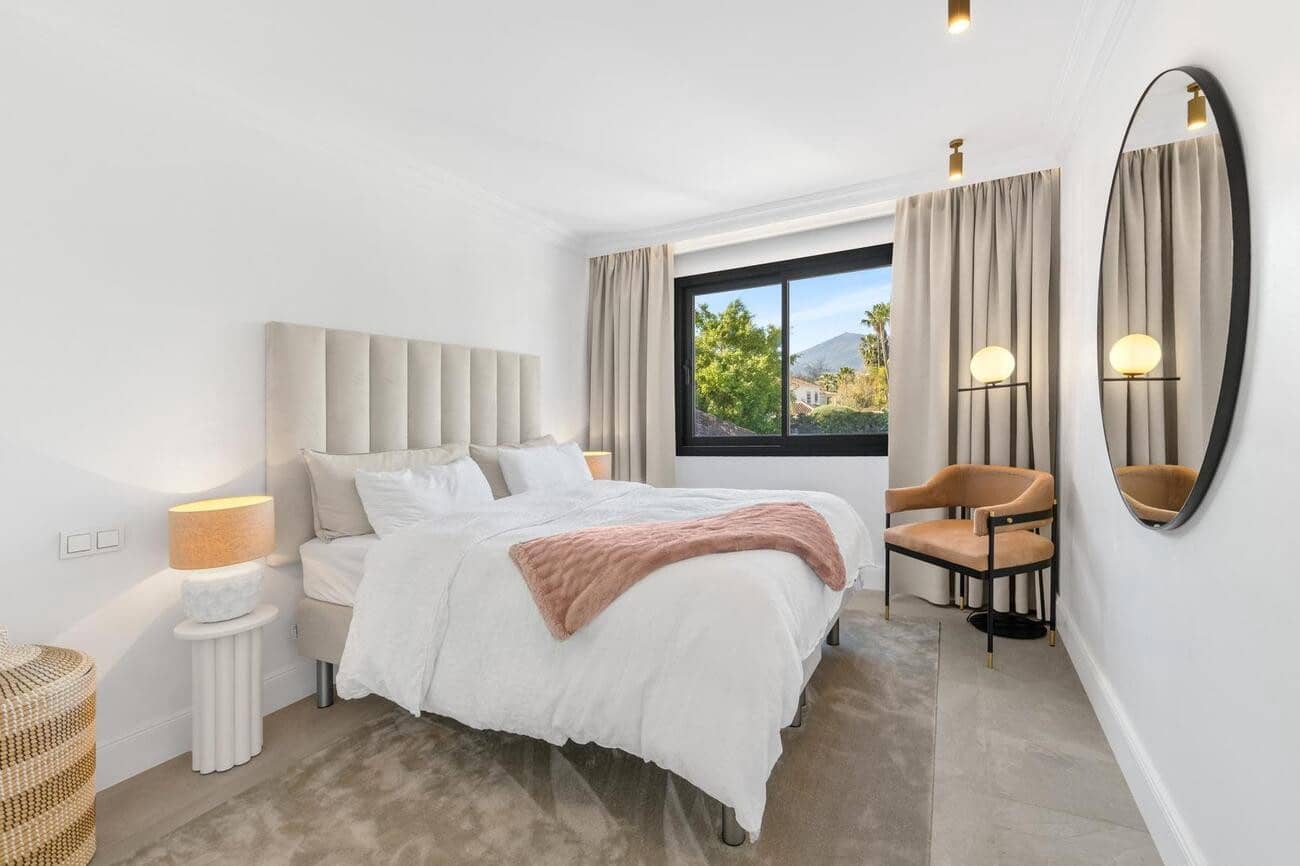 6 soveværelse Villa til leje i Marbella med swimmingpool garage - € 20.000 (Ref: 9633686)