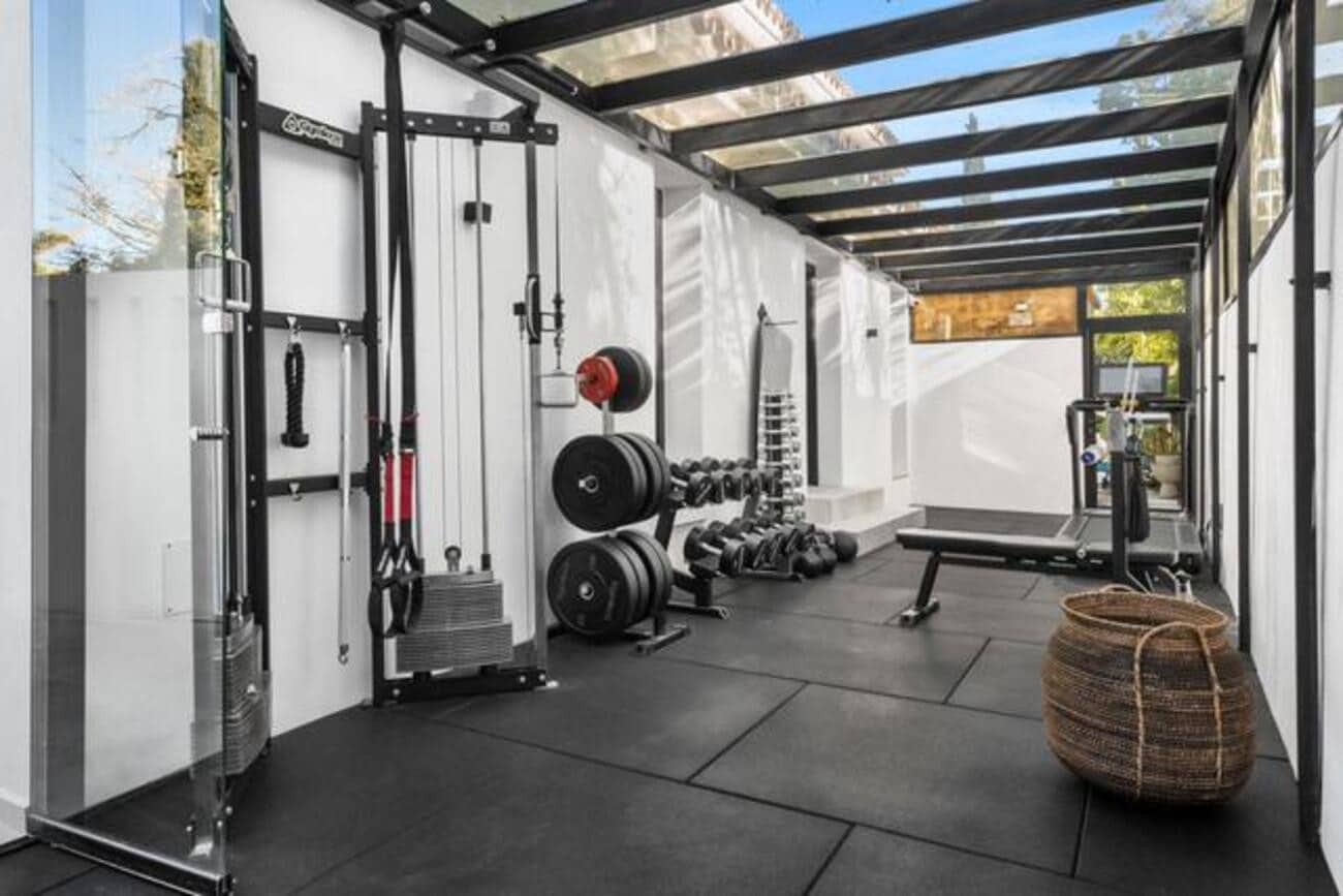 6 soveværelse Villa til leje i Marbella med swimmingpool garage - € 20.000 (Ref: 9633686)