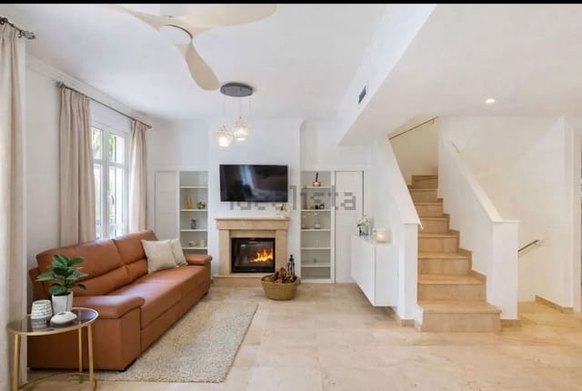 4 soveværelse Byhus til leje i Puerto Banus, Marbella med swimmingpool garage - € 4.000 (Ref: 9633687)