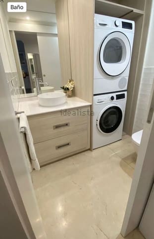 4 soveværelse Byhus til leje i Puerto Banus, Marbella med swimmingpool garage - € 4.000 (Ref: 9633687)