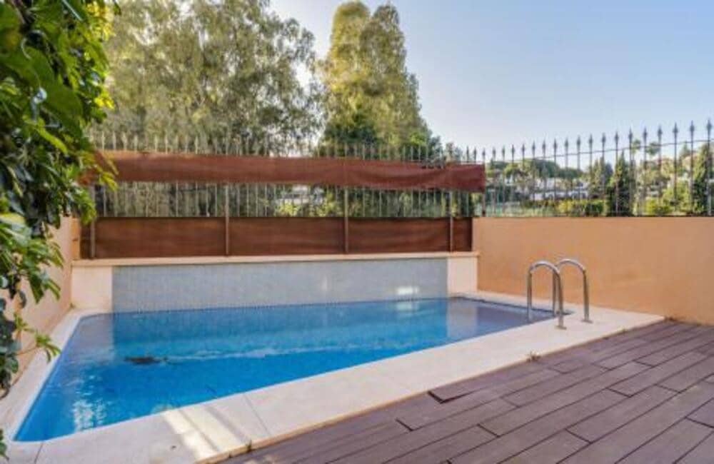 4 sypialnia Dom do wynajęcia w Marbella z basenem garażem - 8 000 € (Ref: 9636229)