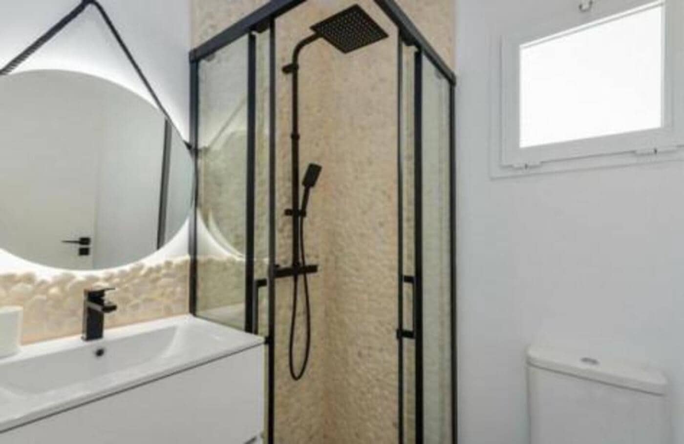 Villa/Maison de 4 chambres à louer à Nueva Andalucia avec piscine garage - 7 000 € (Ref: 9636230)