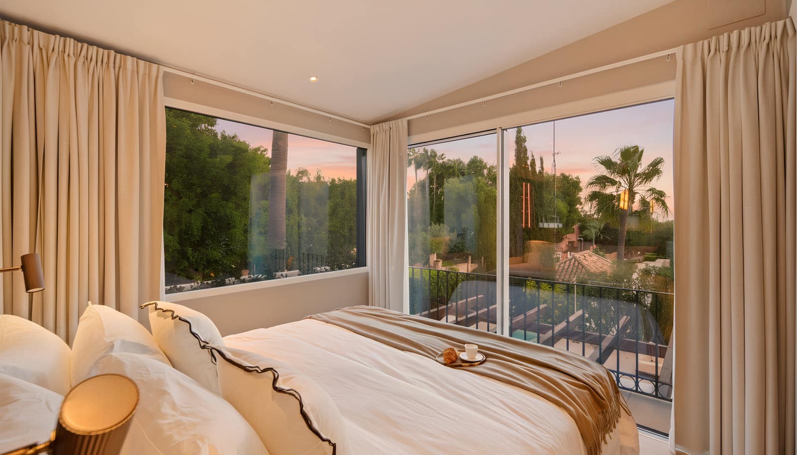 4 soveværelse Semi-Rækkehus til salg i Marbella med swimmingpool garage - € 2.595.000 (Ref: 9636231)