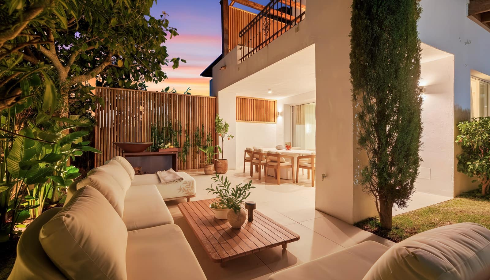 4 soveværelse Semi-Rækkehus til salg i Marbella med swimmingpool garage - € 2.595.000 (Ref: 9636231)