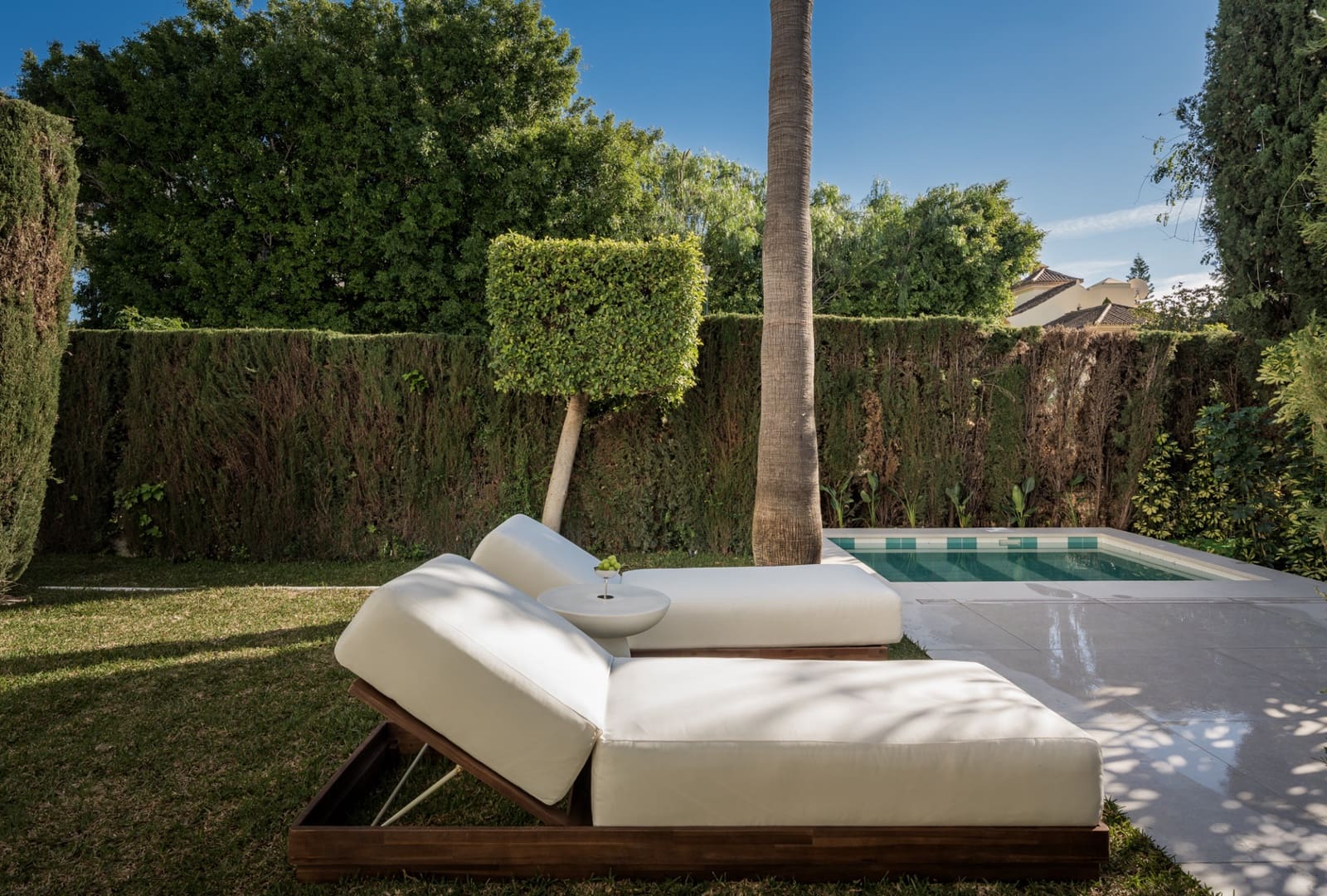 4 soveværelse Semi-Rækkehus til salg i Marbella med swimmingpool garage - € 2.595.000 (Ref: 9636231)