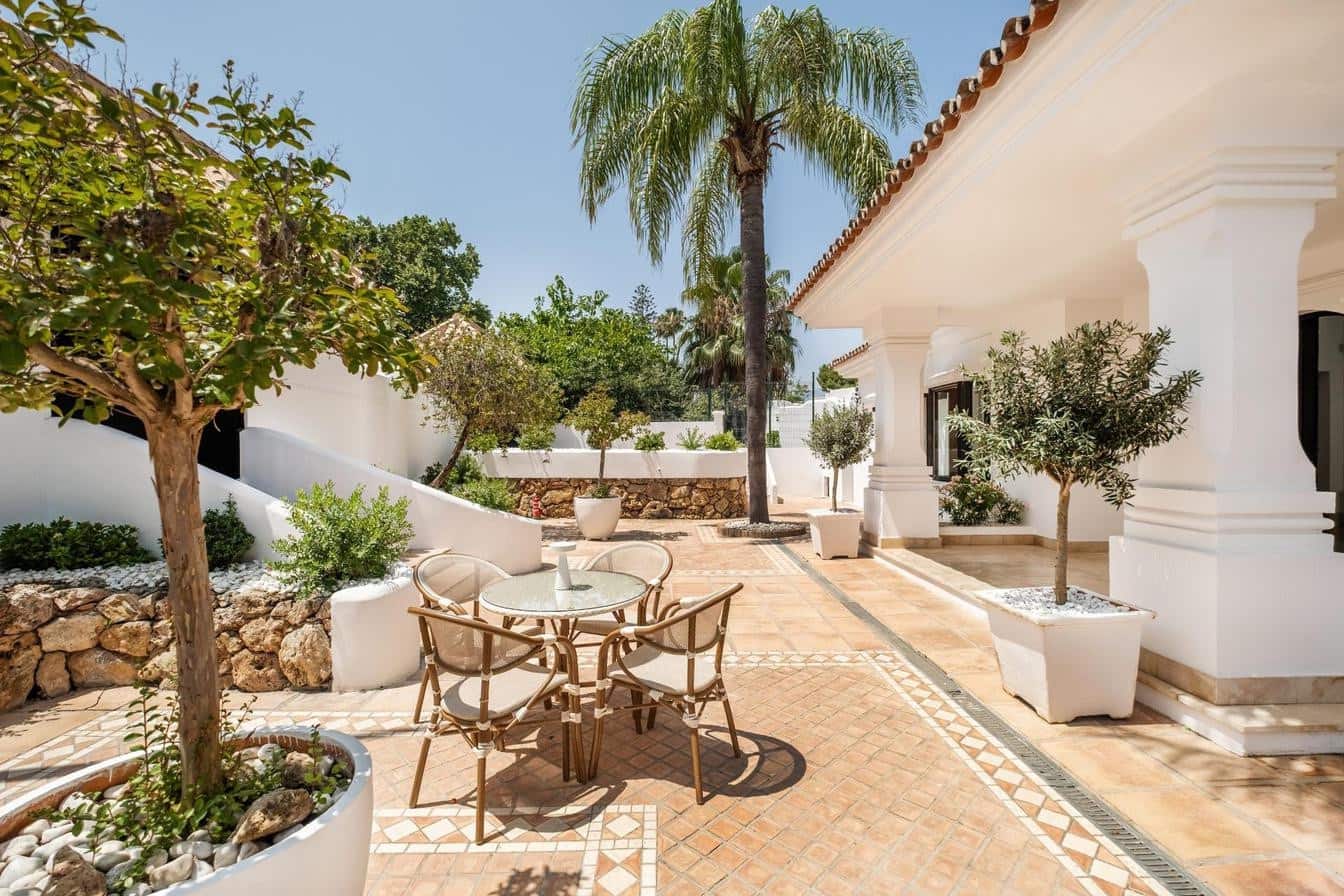 7 camera da letto Villa da affittare in Nueva Andalucia con piscina garage - 20.000 € (Rif: 9636232)