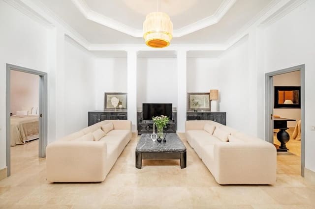 7 bedroom Villa for rent in Nueva Andalucía Centro, Marbella with pool garage - € 20,000 (Ref: 9636232)