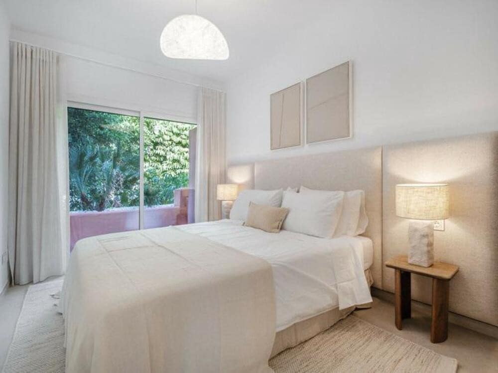 4 quarto Moradia Geminada para arrendar em Marbella com piscina garagem - 15 000 € (Ref: 9643635)