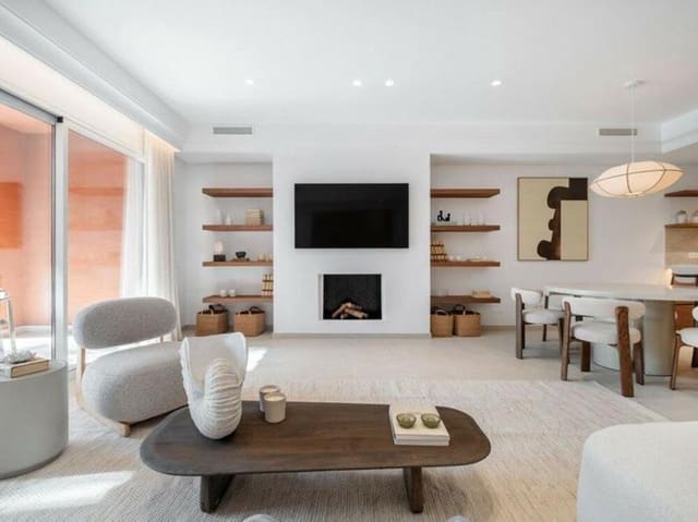 4 bedroom Semi-detached Villa for rent in Lomas De Marbella, Marbella with pool garage - € 15,000 (Ref: 9643635)