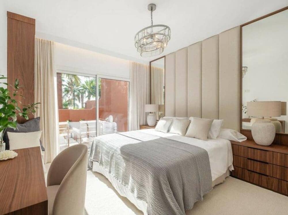 4 quarto Moradia Geminada para arrendar em Marbella com piscina garagem - 15 000 € (Ref: 9643635)