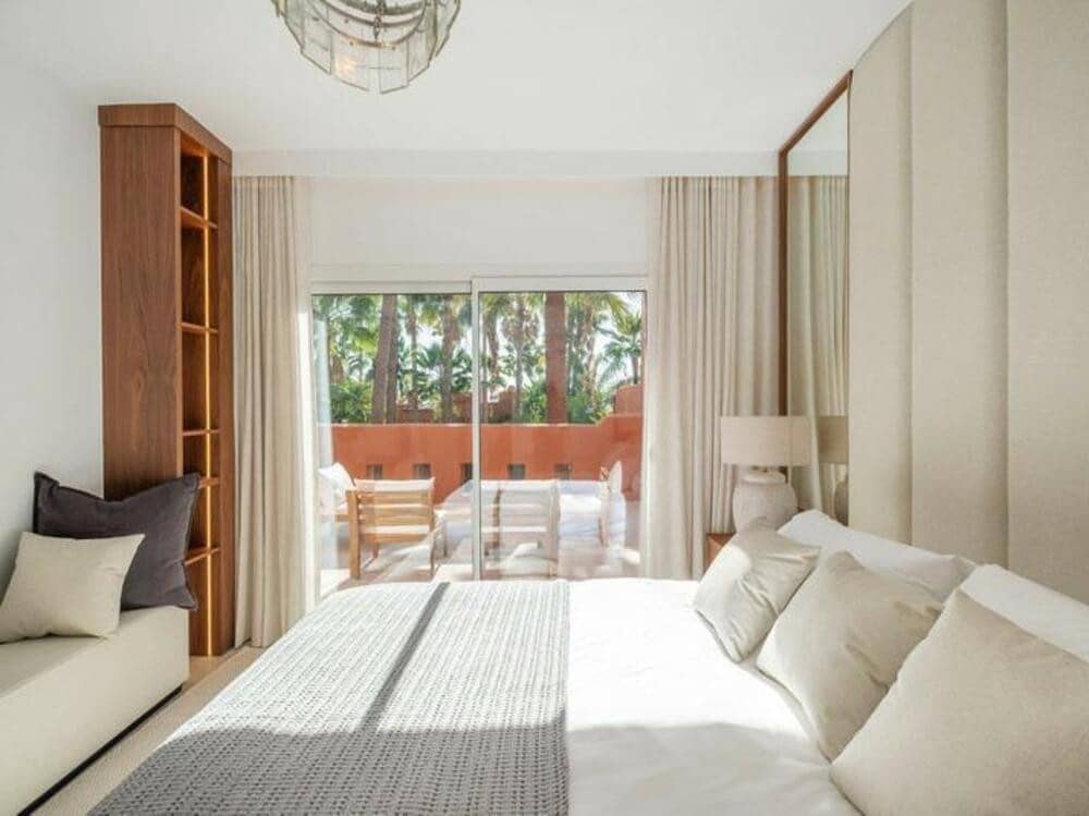 4 quarto Moradia Geminada para arrendar em Marbella com piscina garagem - 15 000 € (Ref: 9643635)