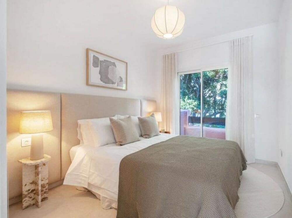 4 quarto Moradia Geminada para arrendar em Marbella com piscina garagem - 15 000 € (Ref: 9643635)