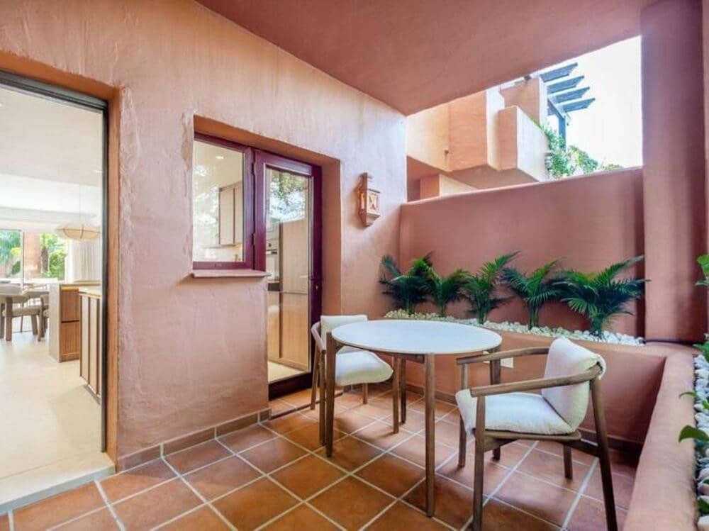 4 quarto Moradia Geminada para arrendar em Marbella com piscina garagem - 15 000 € (Ref: 9643635)