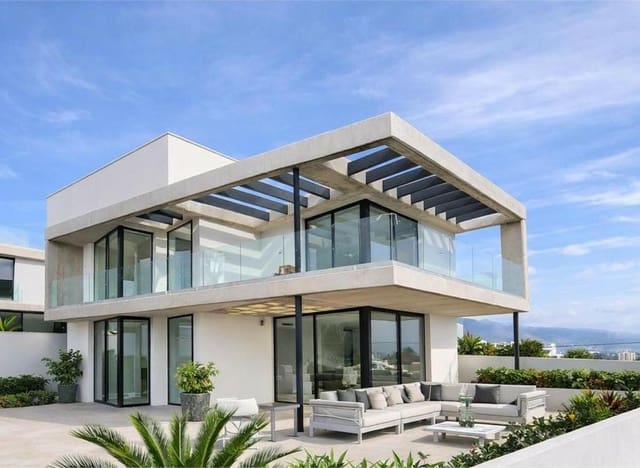 4 sypialnia Willa na sprzedaż w Los Naranjos, Marbella z basenem garażem - 3 450 000 € (Ref: 9643637)