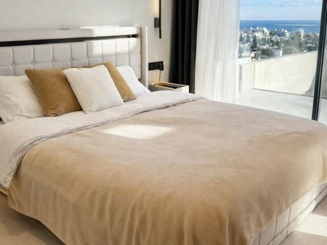 4 makuuhuone Huvila vuokrattavana paikassa Los Naranjos, Marbella mukana uima-altaan 
autotalli - 12 000 € (Ref: 9643638)