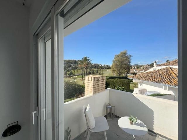 3 soverom Hus til salgs i Los Naranjos, Marbella med svømmebasseng garasje - € 799 000 (Ref: 9646739)