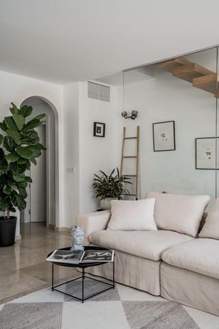 3 bedroom Townhouse for rent in Calahonda, Mijas with pool garage - € 5,000 (Ref: 9651015)