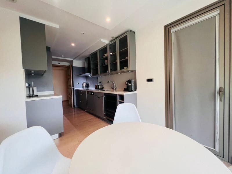 2 soveværelse Lejlighed til leje i Marbella med swimmingpool garage - € 3.000 (Ref: 9651016)