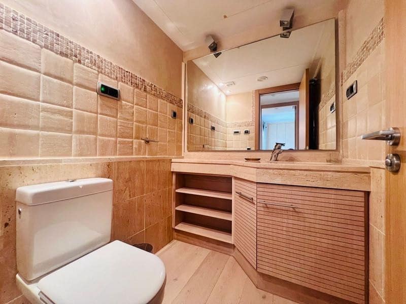 2 soveværelse Lejlighed til leje i Marbella med swimmingpool garage - € 3.000 (Ref: 9651016)